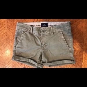 American Eagle olive green shorts